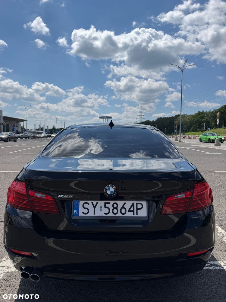 BMW Seria 5 520d xDrive - 5