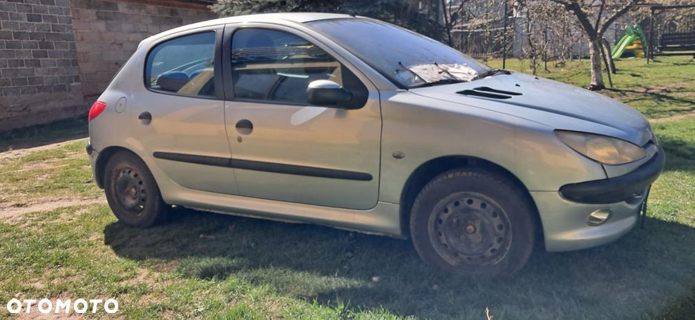 Peugeot 206 1.1 XR - 1