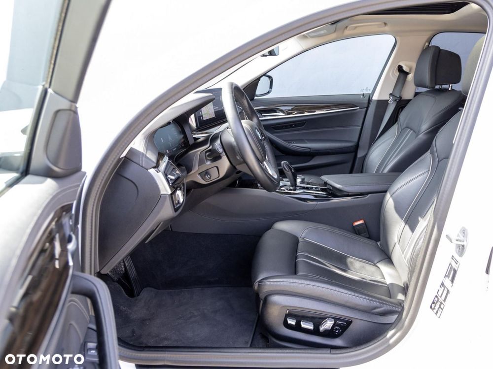 BMW Seria 5 - 13