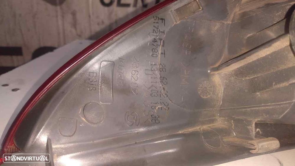 FAROLIM TRASEIRO DIREITO FIAT PUNTO -517214780 - 4