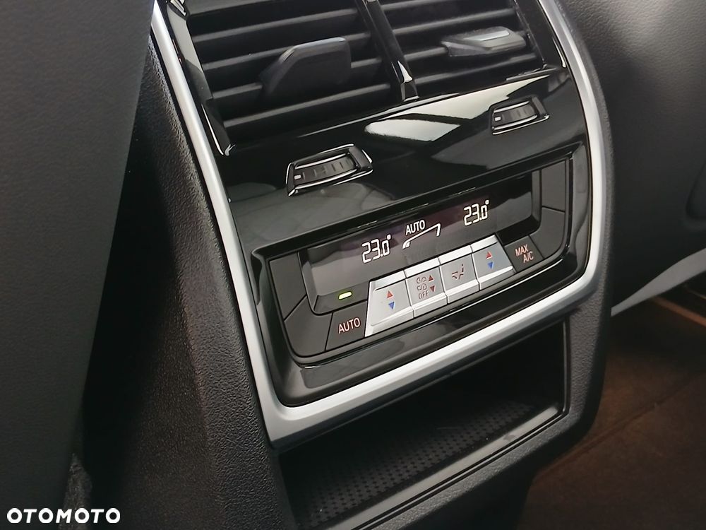 BMW X6 xDrive40d mHEV sport - 22