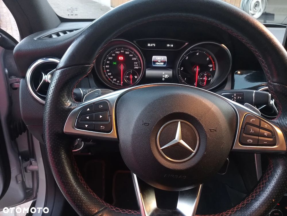 Mercedes-Benz GLA 200 (CDI) d 7G-DCT AMG Line - 17