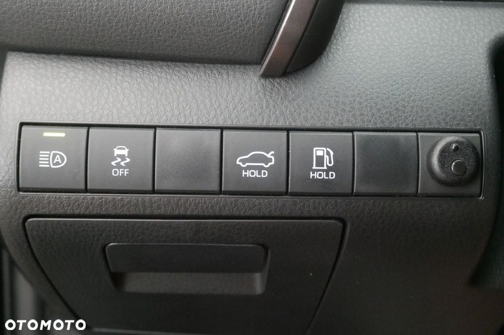 Toyota Camry 2.5 Hybrid Comfort CVT - 26