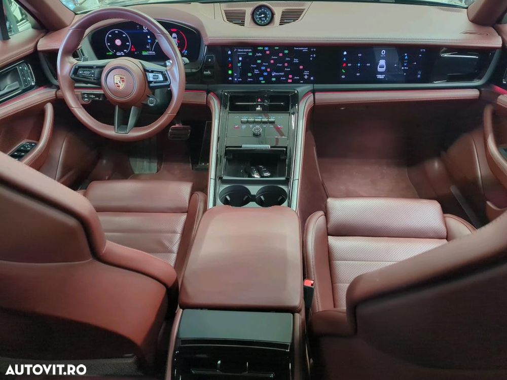 Porsche Panamera 4 E-Hybrid - 15