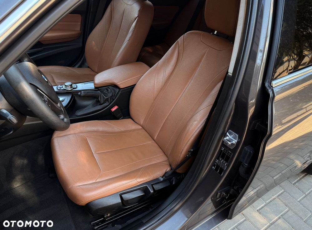 BMW Seria 3 320d Eff.Dynamics Luxury Line - 11