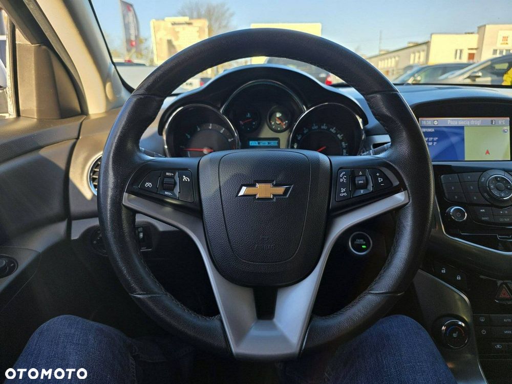Chevrolet Cruze 1.4T LTZ+ - 8
