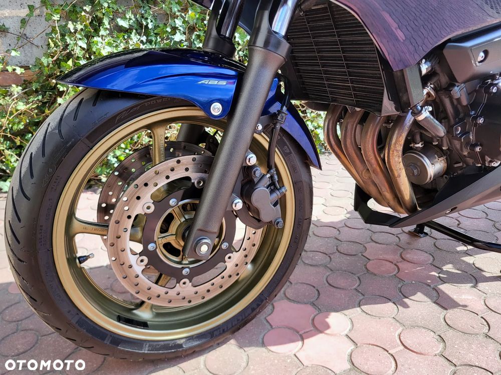 Yamaha XJ - 12