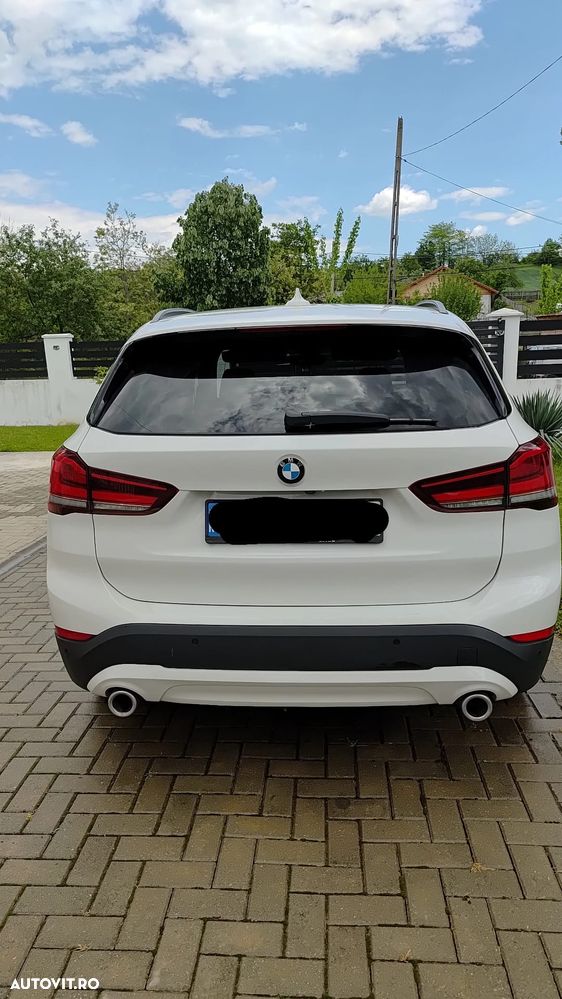 BMW X1 sDrive18d Aut. Sport Line - 3