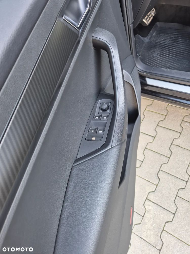 Skoda Karoq 1.5 TSI ACT 4x2 Sportline DSG - 10