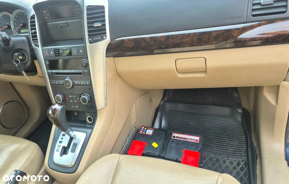 Chevrolet Captiva 3.2 LT (deu) - 27