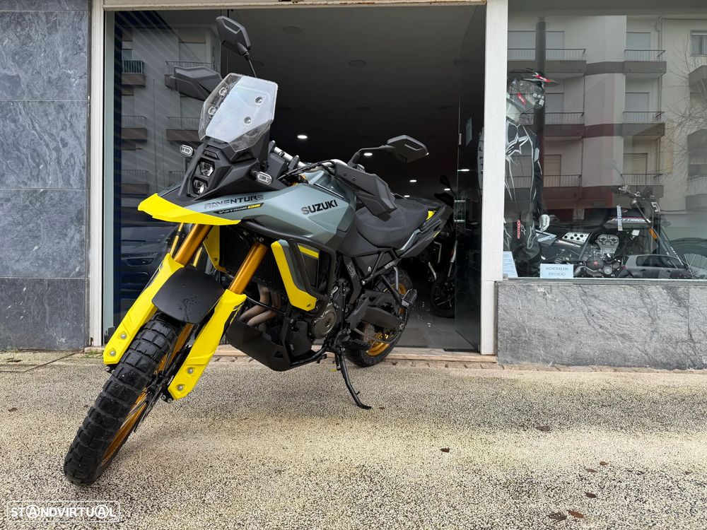 Suzuki DL V-STROM 800 DE - DESDE 130€ Mês - 2