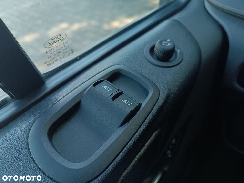 Ford Transit Custom - 23