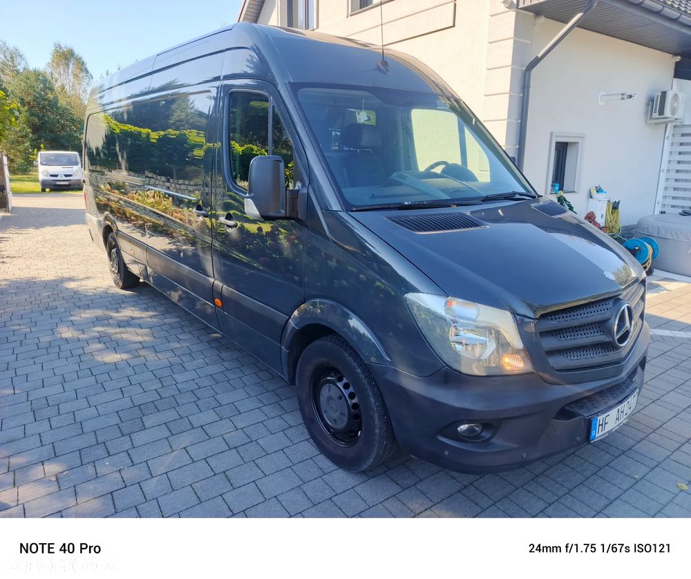 Mercedes-Benz Sprinter - 2