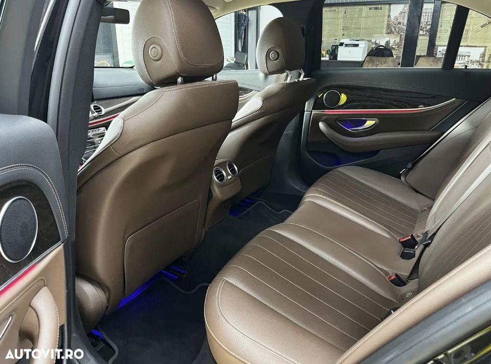 MERCEDES-BENZ E-Class 2021 — imagine 12