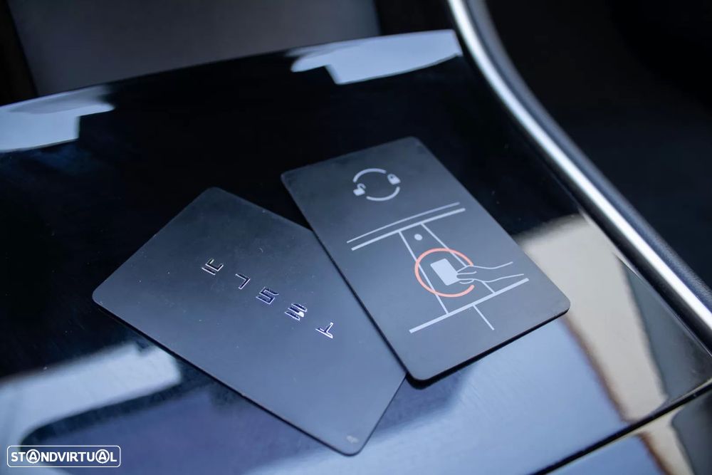 Tesla Model 3 Standard Range Plus RWD - 32