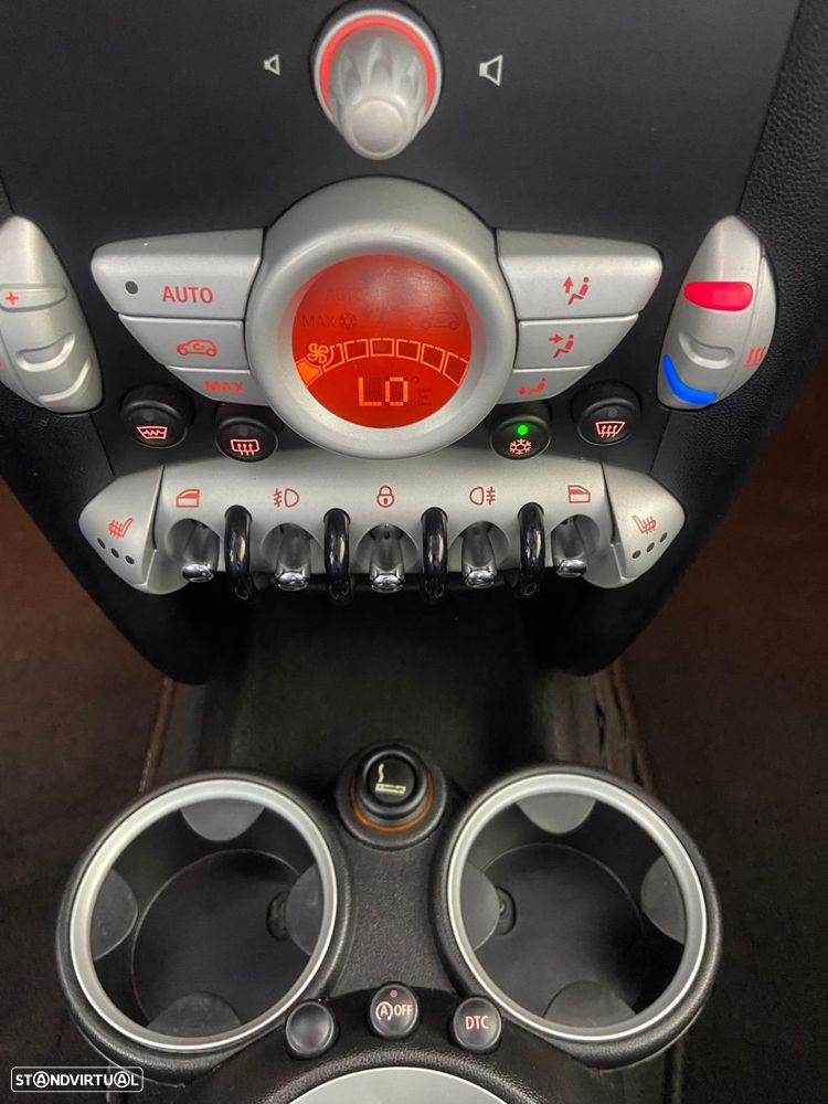 MINI 3 Portas Cooper D - 16