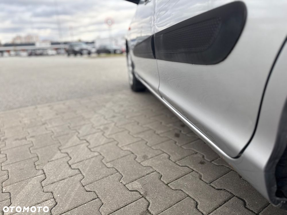 Honda Civic 1.4i SR - 24