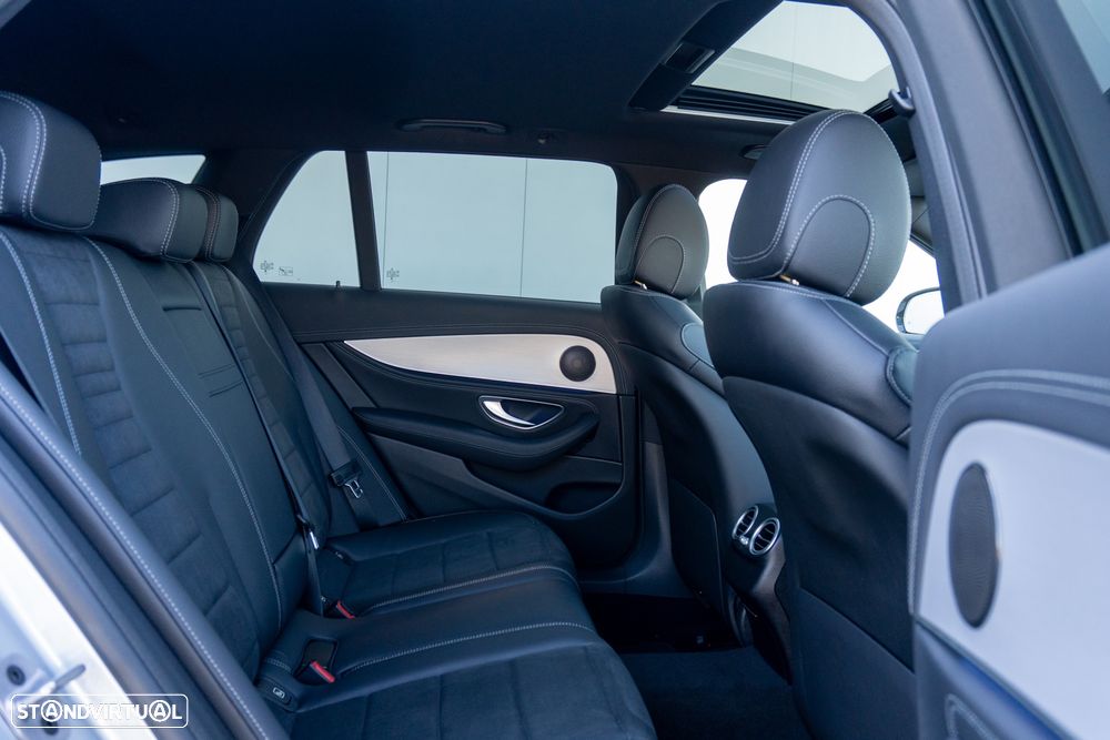 Mercedes-Benz E 300 e Station 9G-TRONIC AMG Line - 30