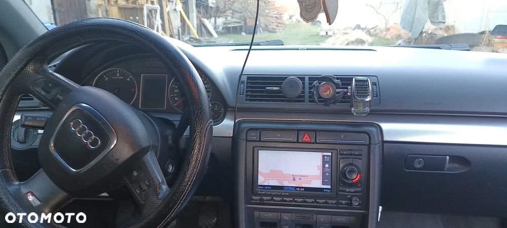 Audi A4 - 5