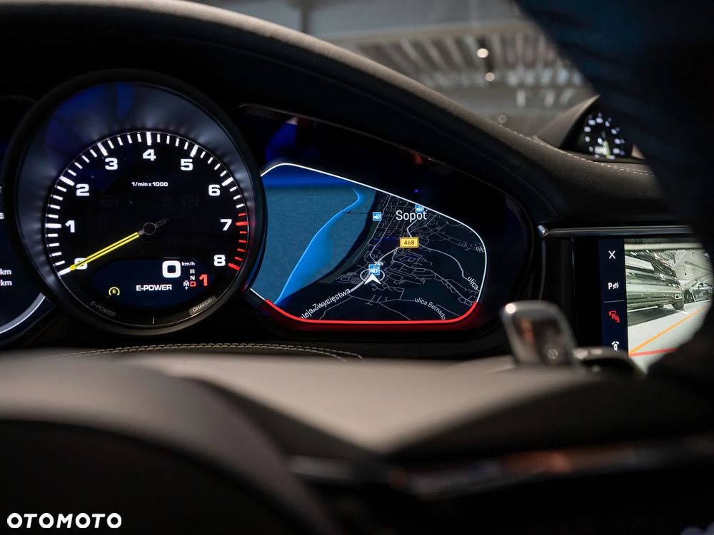 Porsche Panamera 4 E-Hybrid Platinum Edition - 28
