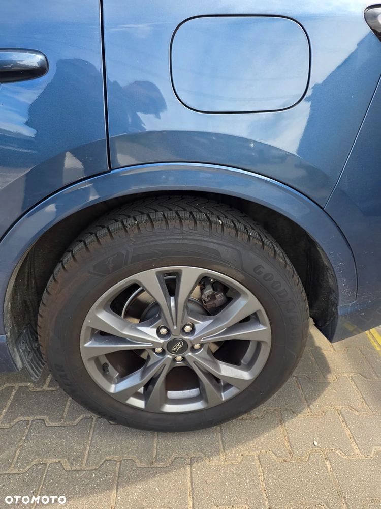 Ford Kuga 1.5 EcoBoost ST-LINE - 10