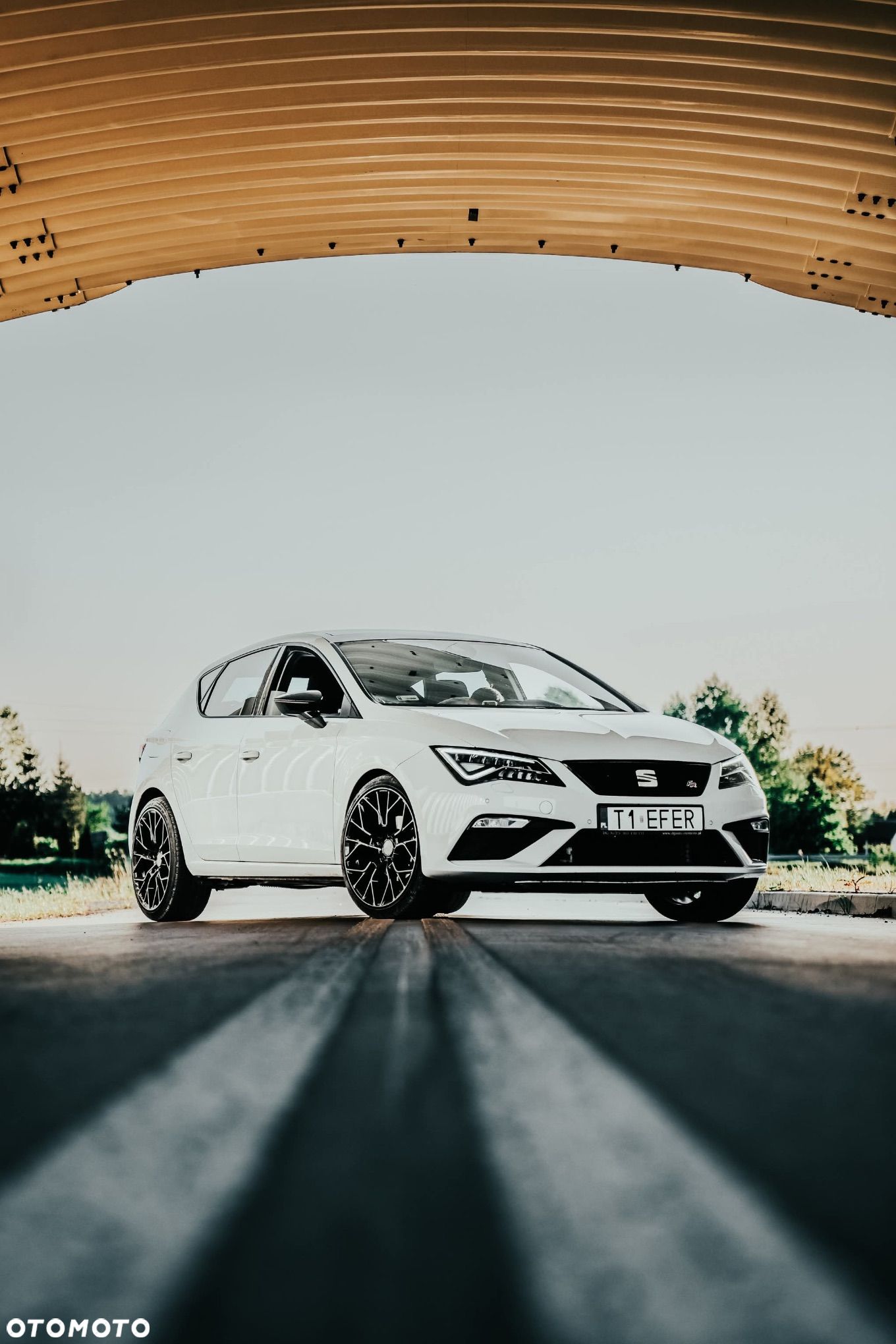 Seat Leon 2.0 TDI FR Black S&S - 1