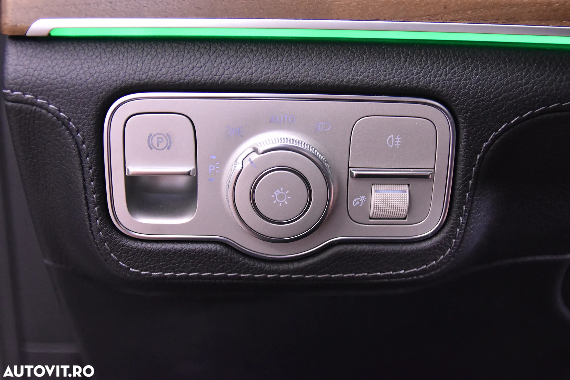 Mercedes-Benz GLE 300 d 4MATIC - 15
