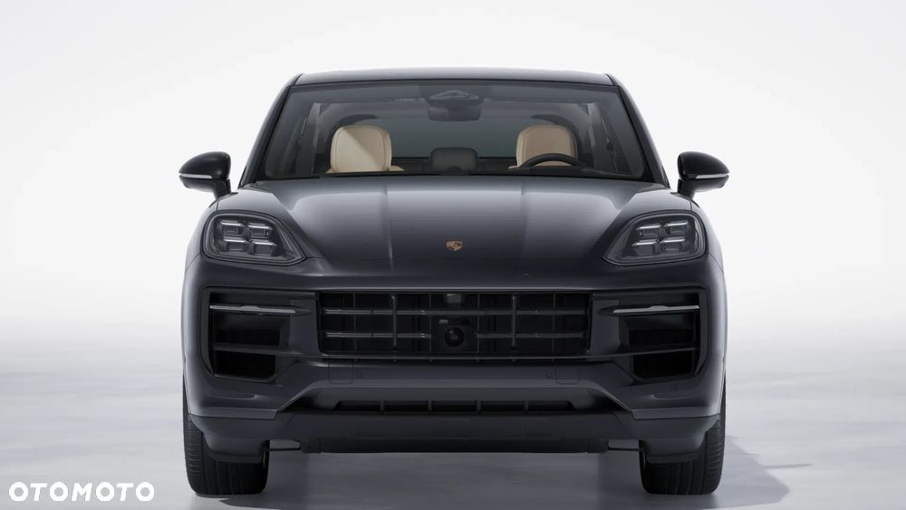 Porsche Cayenne Coupe E-Hybrid PHEV - 2