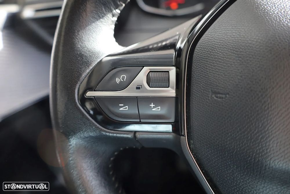 Peugeot 208 1.2 PureTech Active - 22