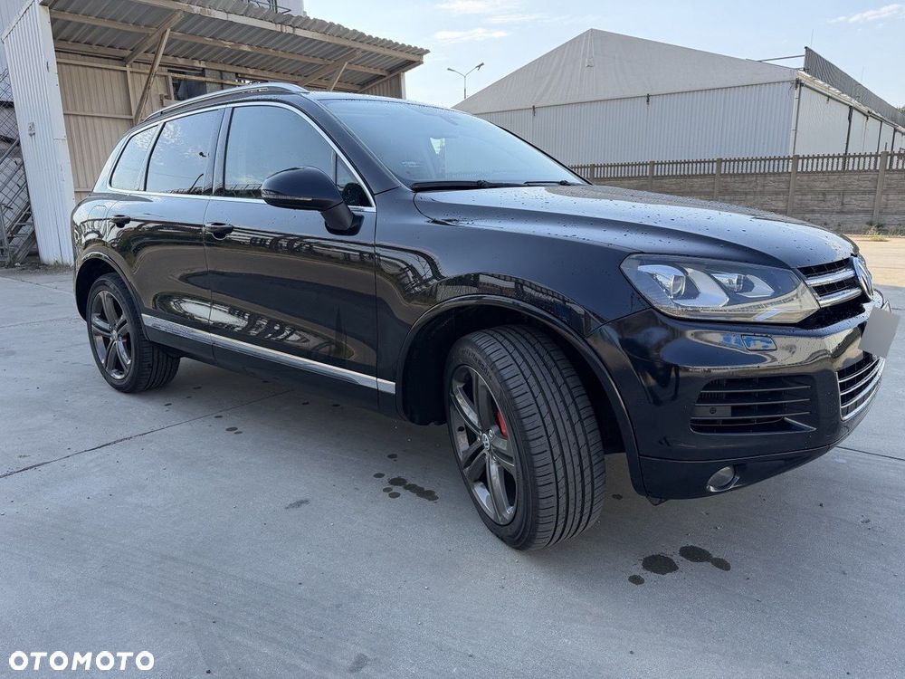 Volkswagen Touareg - 1