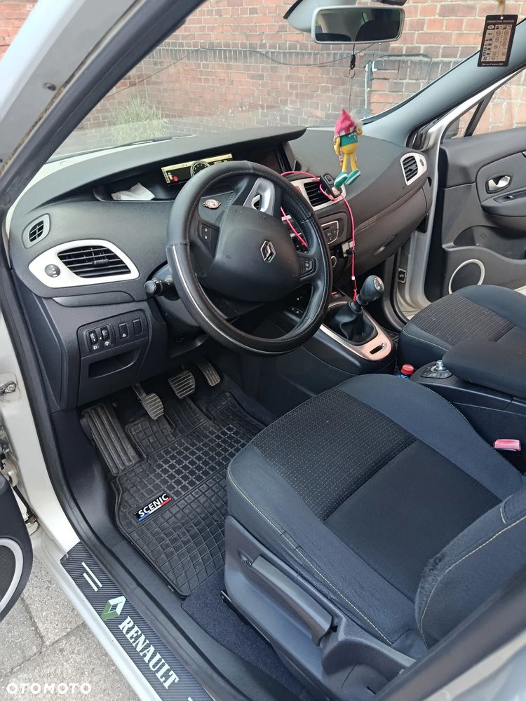 Renault Scenic 1.6 16V Authentique - 6