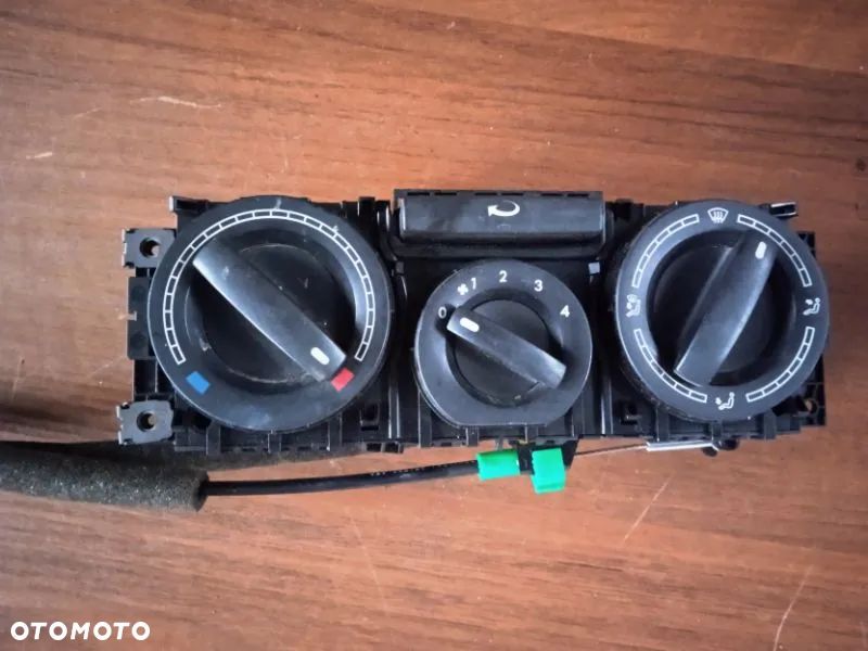 Panel nawiewu Volkswagen T5 7H0819045A9B9 - 1