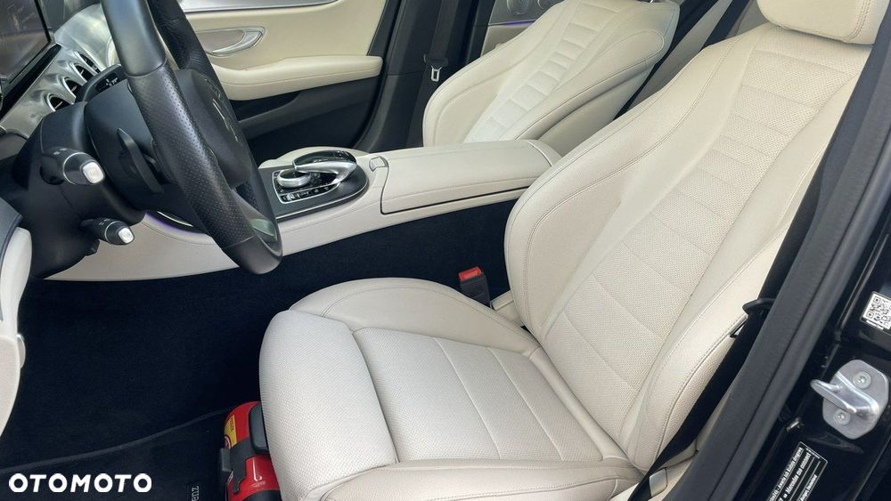 Mercedes-Benz Klasa E - 8