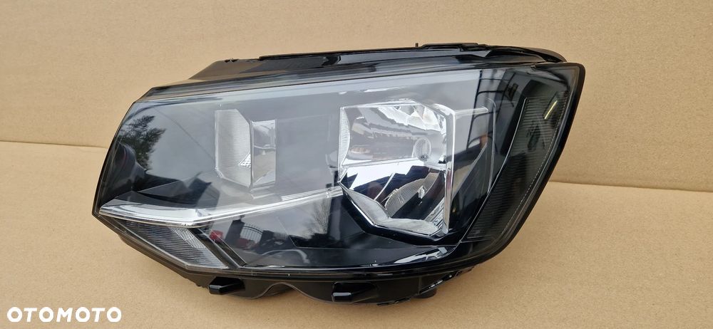 DEMONTAŻ VW T6 7E1941015AD LAMPA LEWY PRZÓD PRZEDNIA LEWA - 3