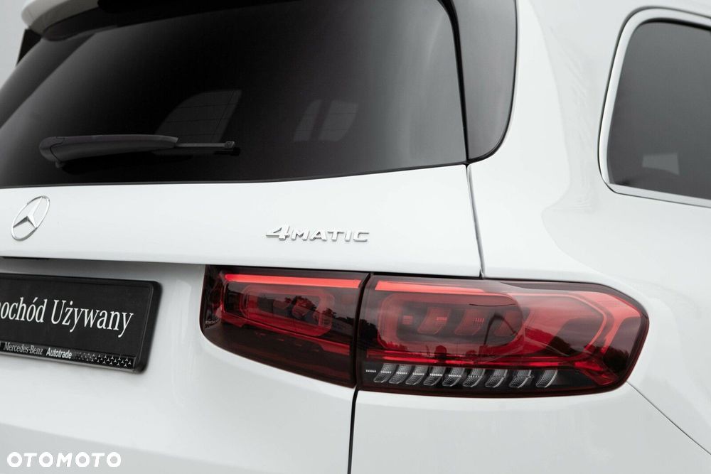 Mercedes-Benz GLB - 15