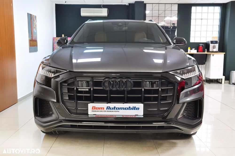 Audi Q8 55 TFSI quattro Tiptronic - 2