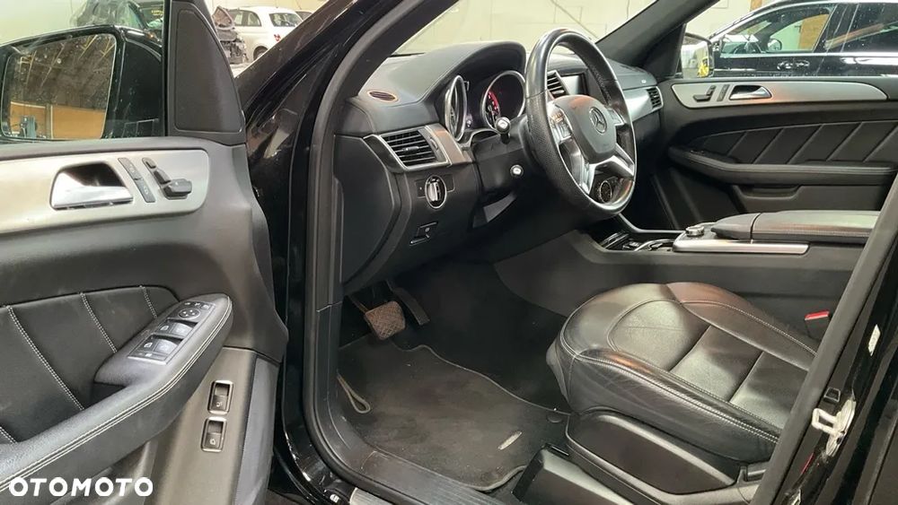 Mercedes-Benz GL 350 BlueTec 4-Matic - 11