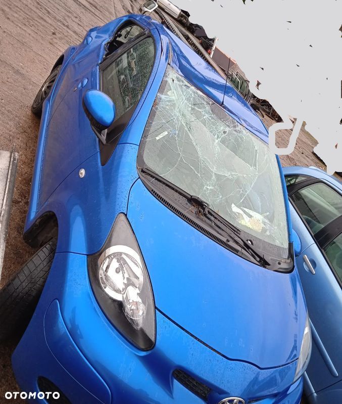 Na części Toyota Aygo Silnik Skrzynia Maska Zderzak Drzwi Klapa Szyba - 1
