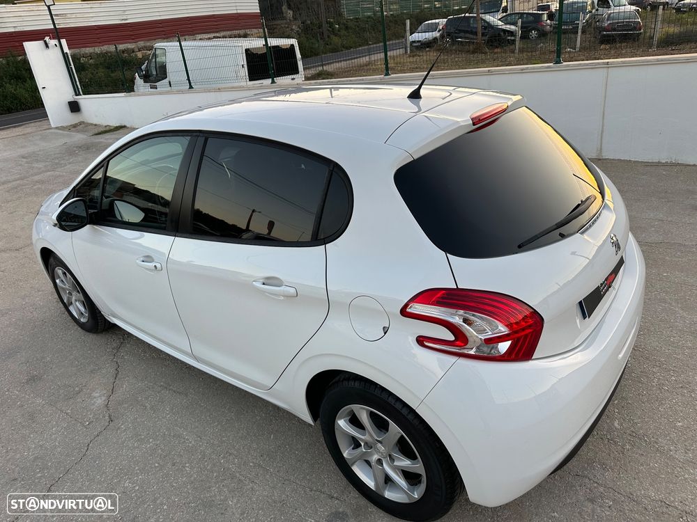 Peugeot 208 1.4 HDi Active - 18