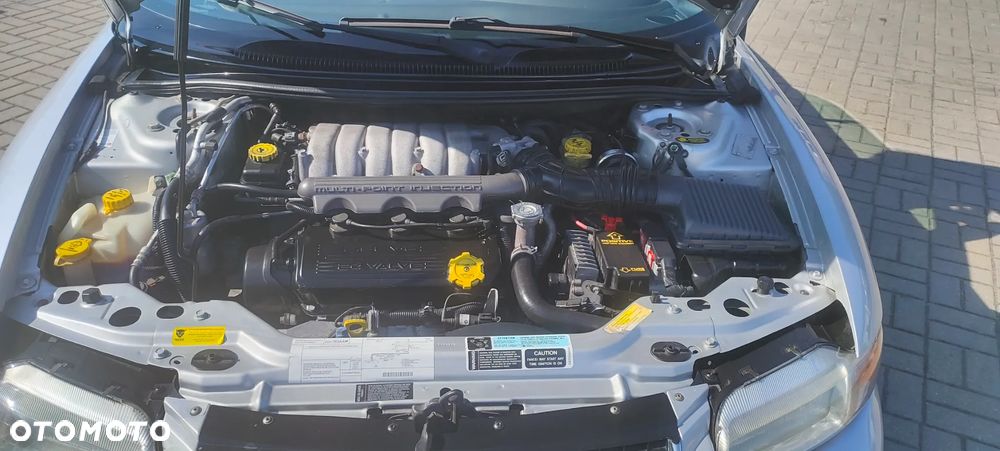 Chrysler Stratus LX 2.5 - 21
