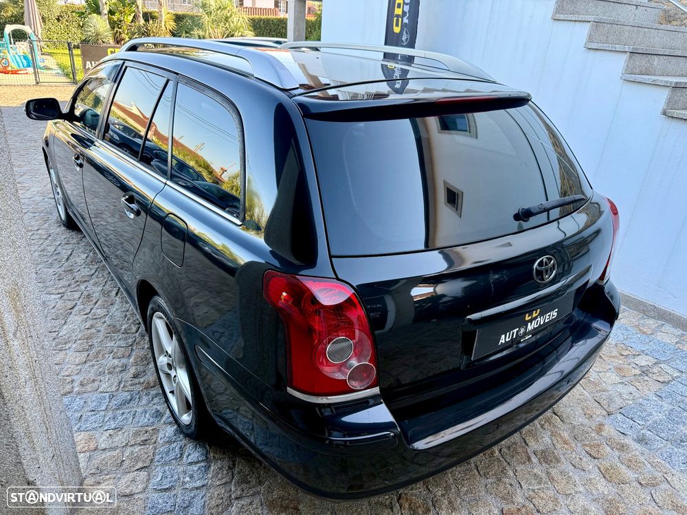 Toyota Avensis SW 2.2 D-4D Executive - 20