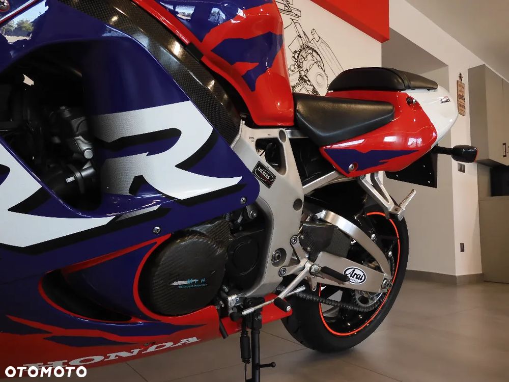 Honda CBR - 35