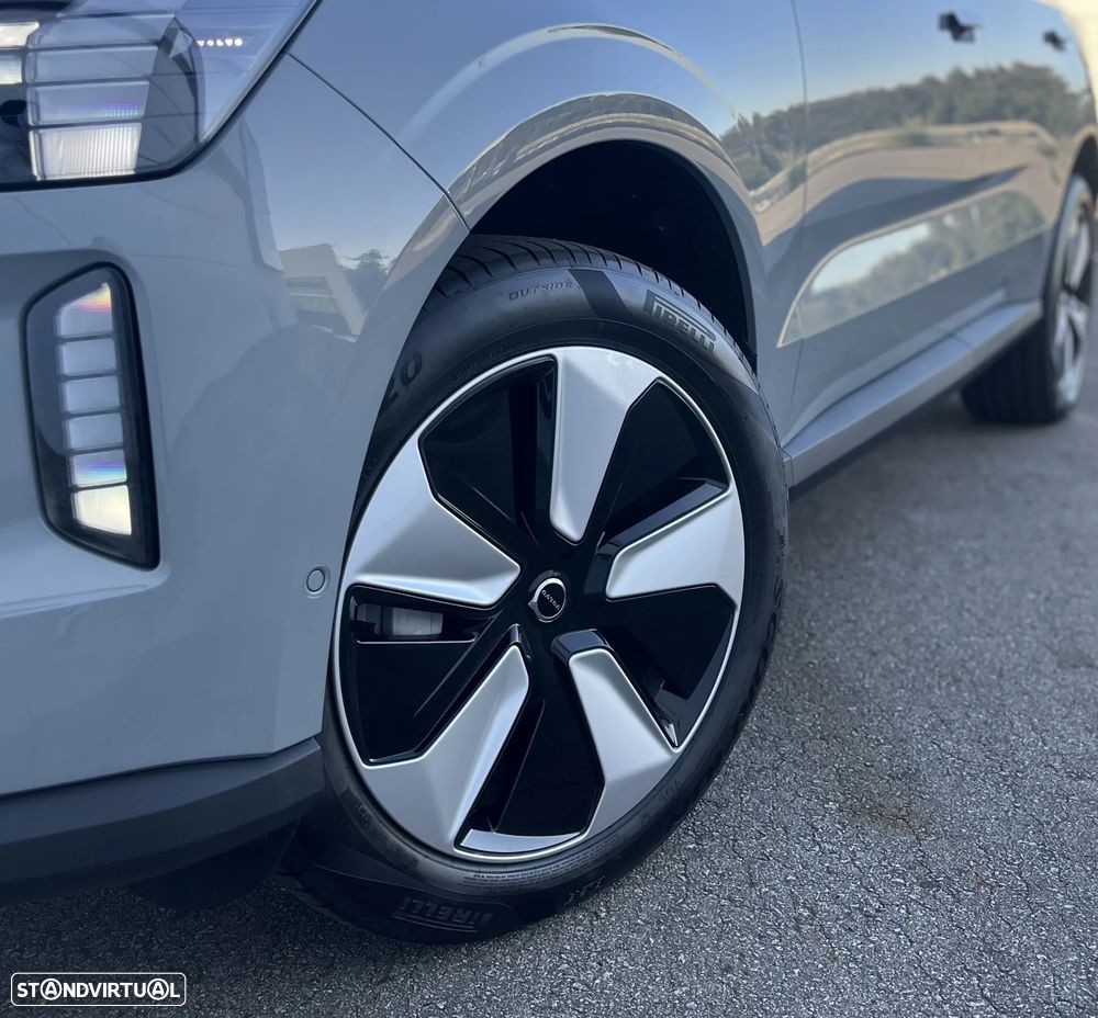 Volvo EX90 104 kWh Single Motor Core - 11