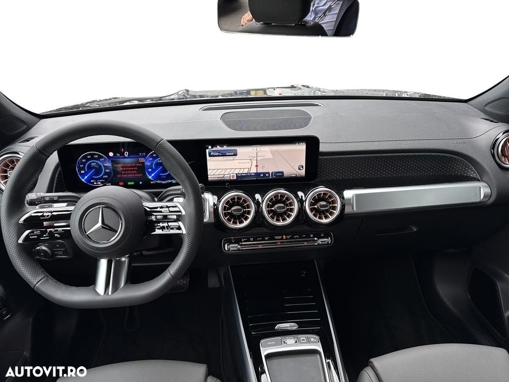 Mercedes-Benz EQB 300 4MATIC - 10