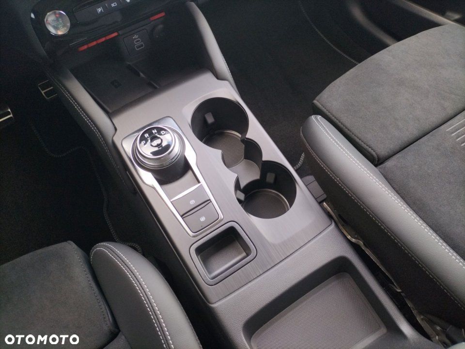 Ford Kuga - 16