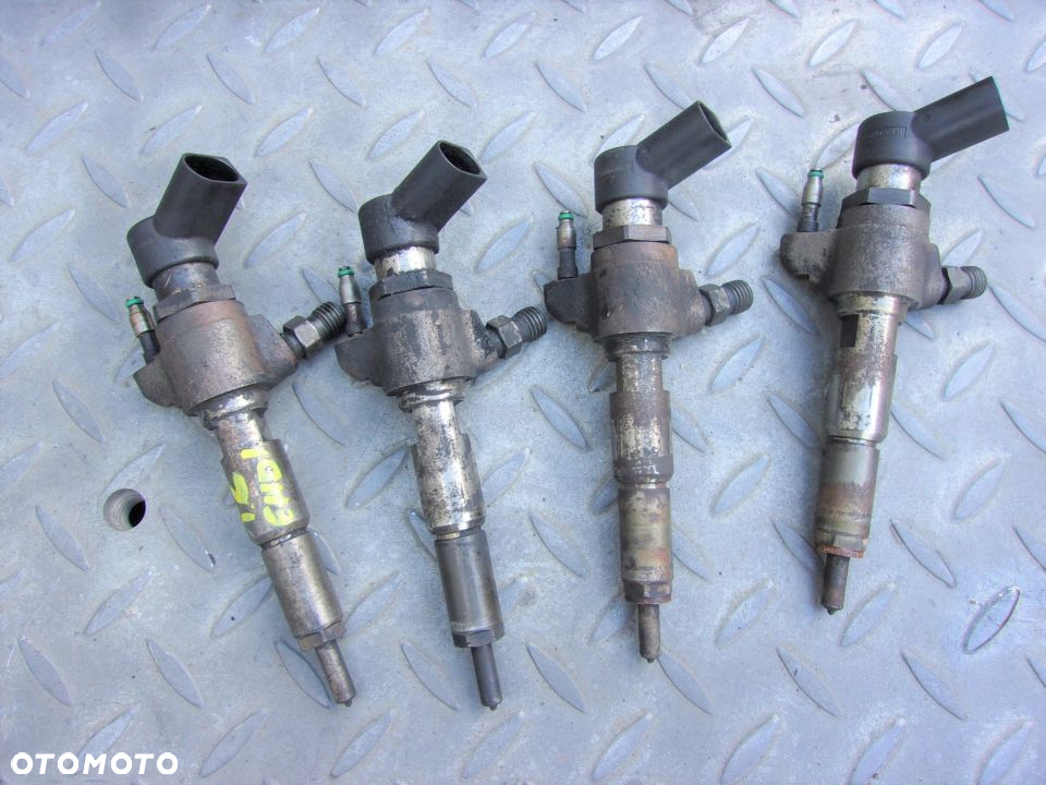 1.6 EHDI PEUGEOT POMPA WTRYSKOWA WTRYSKI - 2