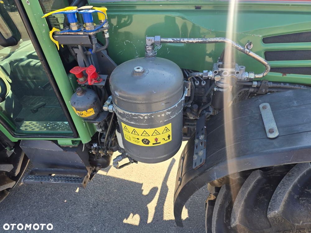 Fendt 209F - 9