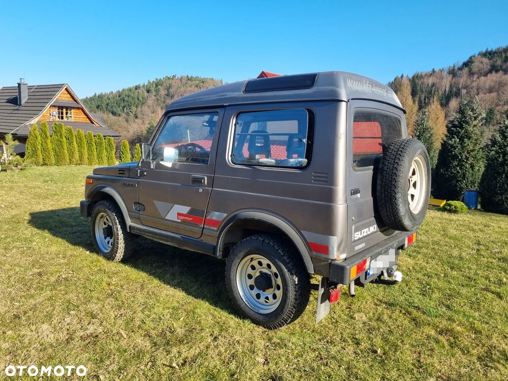 Suzuki Samurai - 3