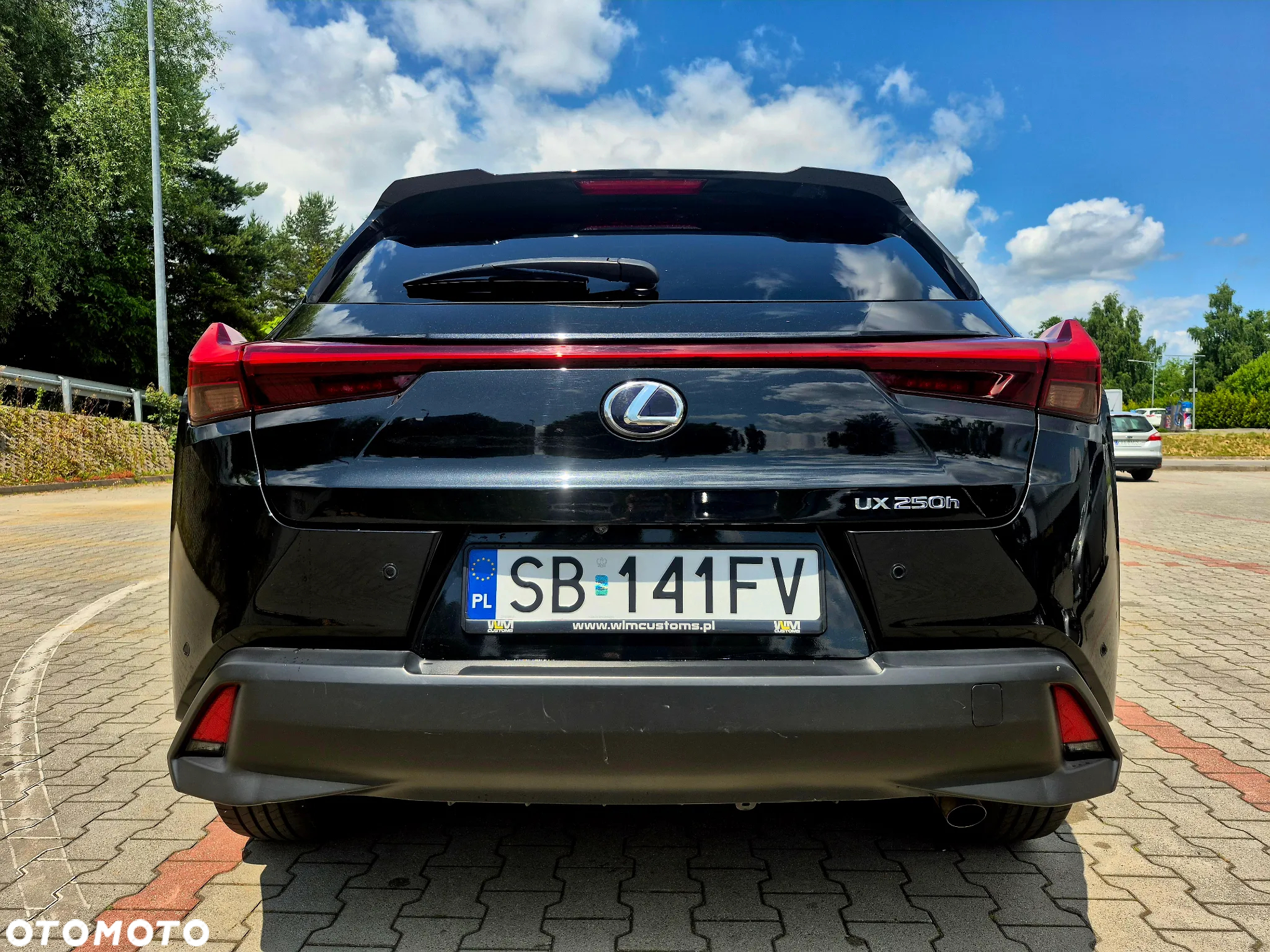 Lexus UX - 5