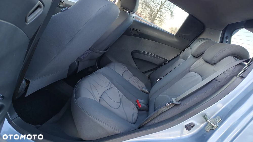 Chevrolet Spark - 12